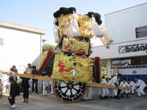 西条祭り：みこしの車輪