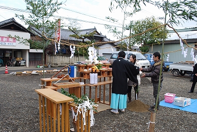 地鎮祭を執り行いました。