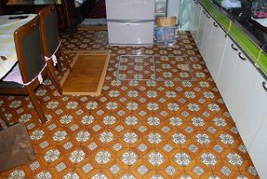 台所の床