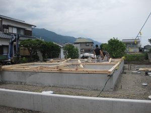 新築基礎土台敷き