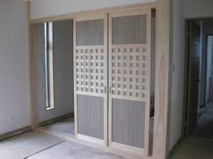 新築の木製建具