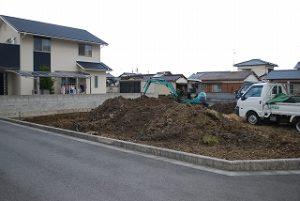 新築の敷地造成