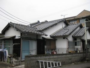 屋根瓦の葺き替え工事