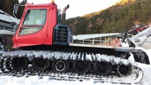 ゲレンデの圧雪車