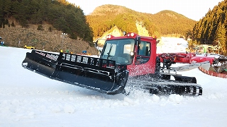 雪の圧接車