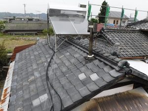 入母屋屋根の瓦葺き替え工事