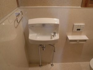 和式トイレから腰掛便器へリフォーム