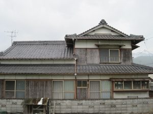 入母屋造りの住宅リフォーム工事