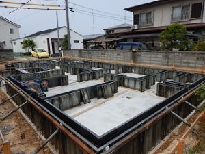 木造平屋建て基礎工事