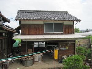 入母屋造りの母家納屋の修繕修理