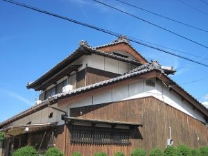 入母屋 雨樋の取り替え