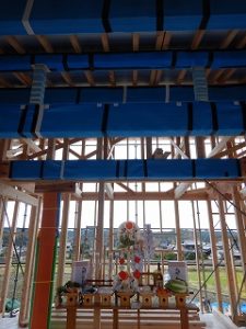 平屋建て新築住宅：片流金属板屋根