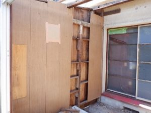 修繕修理で建て替え工事