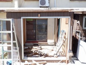 修繕修理で建て替え工事