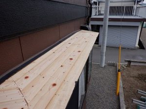 出窓屋根雨漏り修理