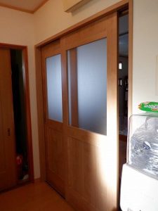 建具枠シート貼り替え・階段蹴込み板張替え 