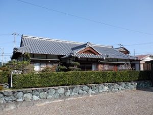 入母屋平屋建て住宅