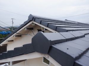 屋根瓦の葺き替え工事