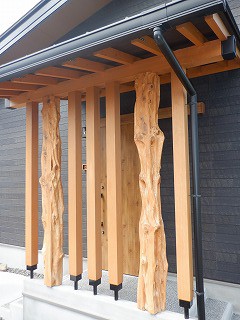 銘木＆和の玄関ポーチ屋根