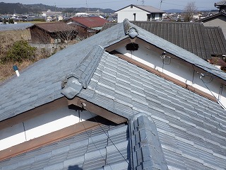屋根瓦の葺替え準備