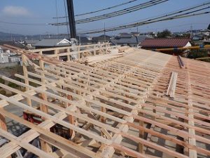 鉄骨造の屋根設置