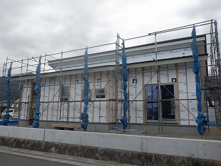 新築外壁の施工