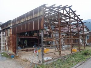 倉庫の解体工事