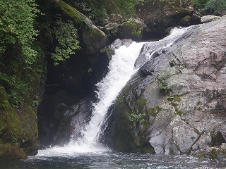 「 銚子の滝 」登り入口