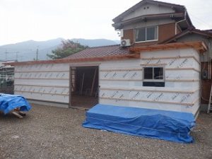 テラス倉庫の屋根