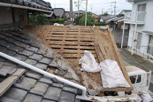 屋根の雨漏り修理