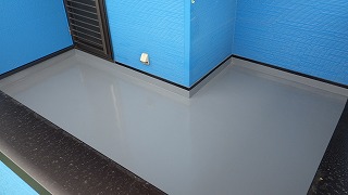 バルコニーからの雨漏り改修工事