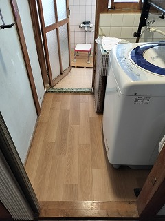 洗面脱衣室の床改修工事