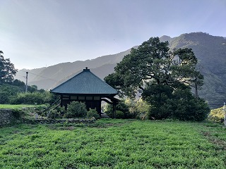 お盆のお墓参り