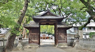 一宮神社さんの楼門改修工事