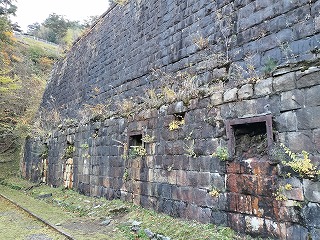 別子銅山　『東予のマチュピチュ』 [東平]の紅葉