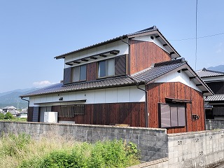 外壁焼杉板の張替え工事