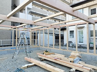 新築： 事務所&ガレージ 建前・上棟